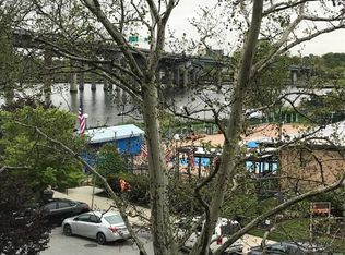 16635 9th Ave APT 4A, Flushing, NY 11357