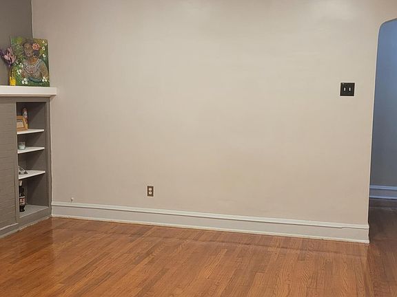5th image of 8449 S Peoria St #1N