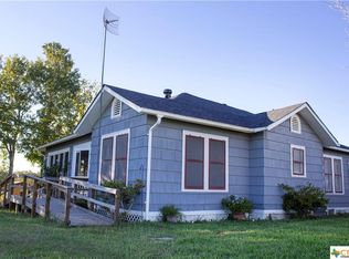 3630 Manahuilla St, Goliad, TX 77963