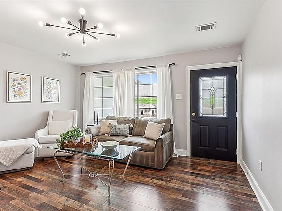 3rd image of 6878 Orleans Ave