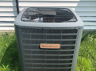 22 Arthur Jones Ave, New Berlin, IL 62670