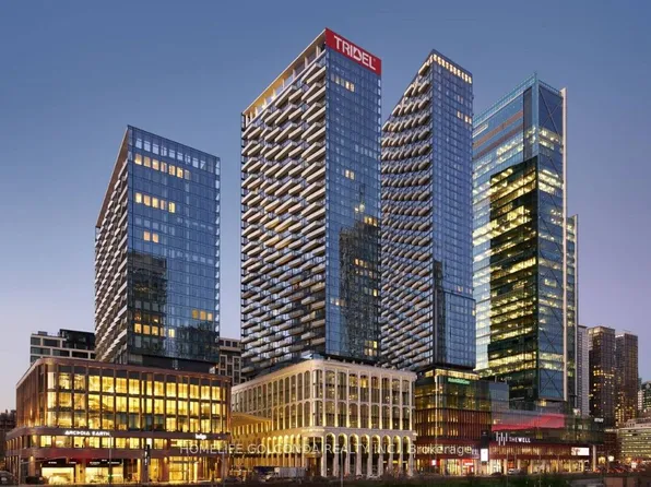 470 Front St W, Toronto, ON