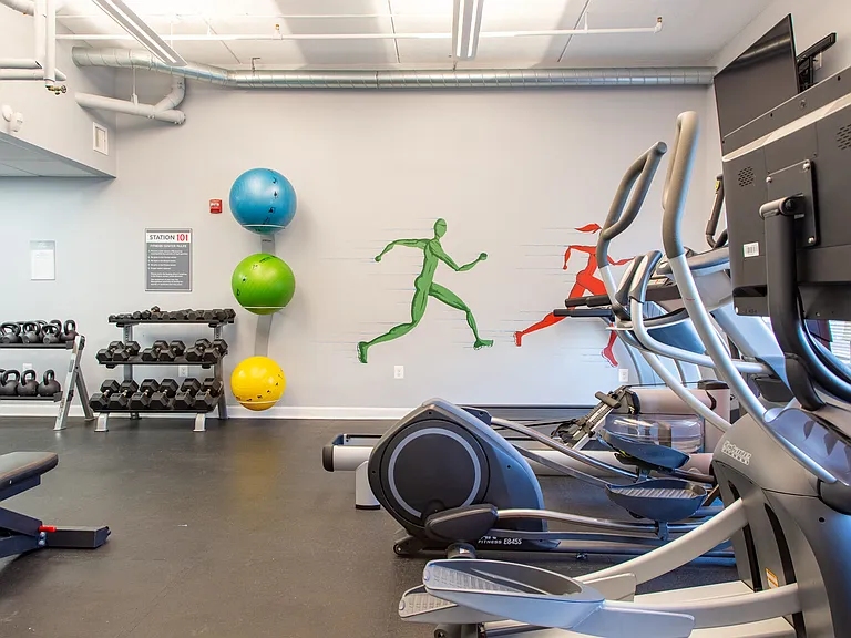 Station 101 — Photo 14