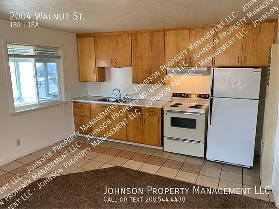 5th image of 2004 Walnut St