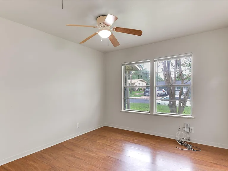 1800 Rhodes Rd — Photo 10