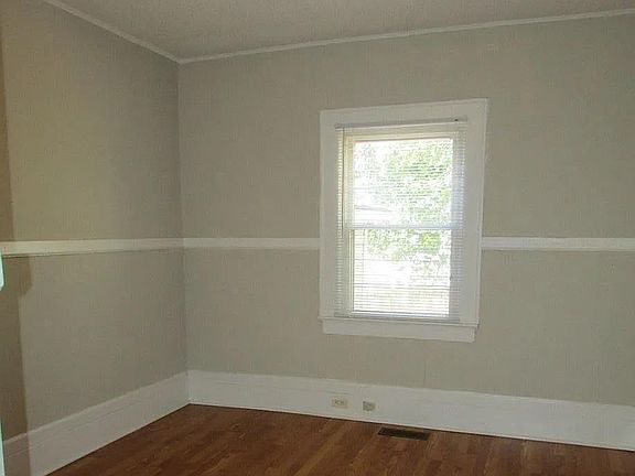 4th image of 99 Gilmer St