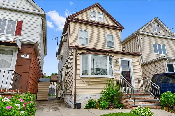 Sold by Trademarko Realty Inc | media 1