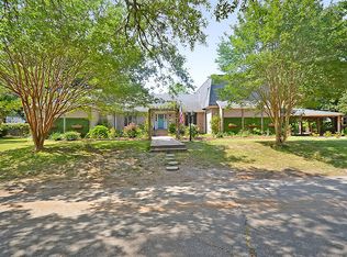 18 Old English Dr, Charleston, SC 29407