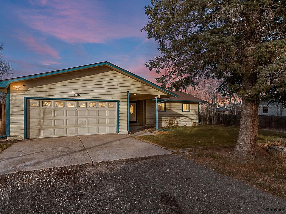 1st image of 916 Cherry St