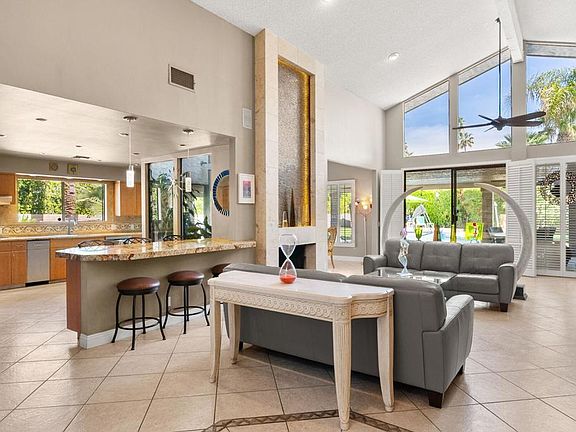 3rd image of 19 Lincoln Pl