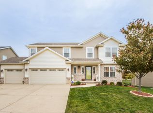 5106 Francesco Ln, Bloomington, IL 61705