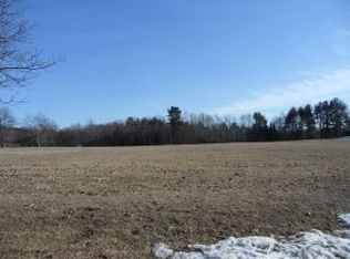 17 Dow Ln, Kensington, NH 03833