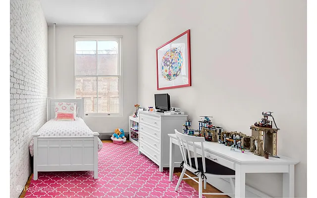 Rented by Douglas Elliman | media 20