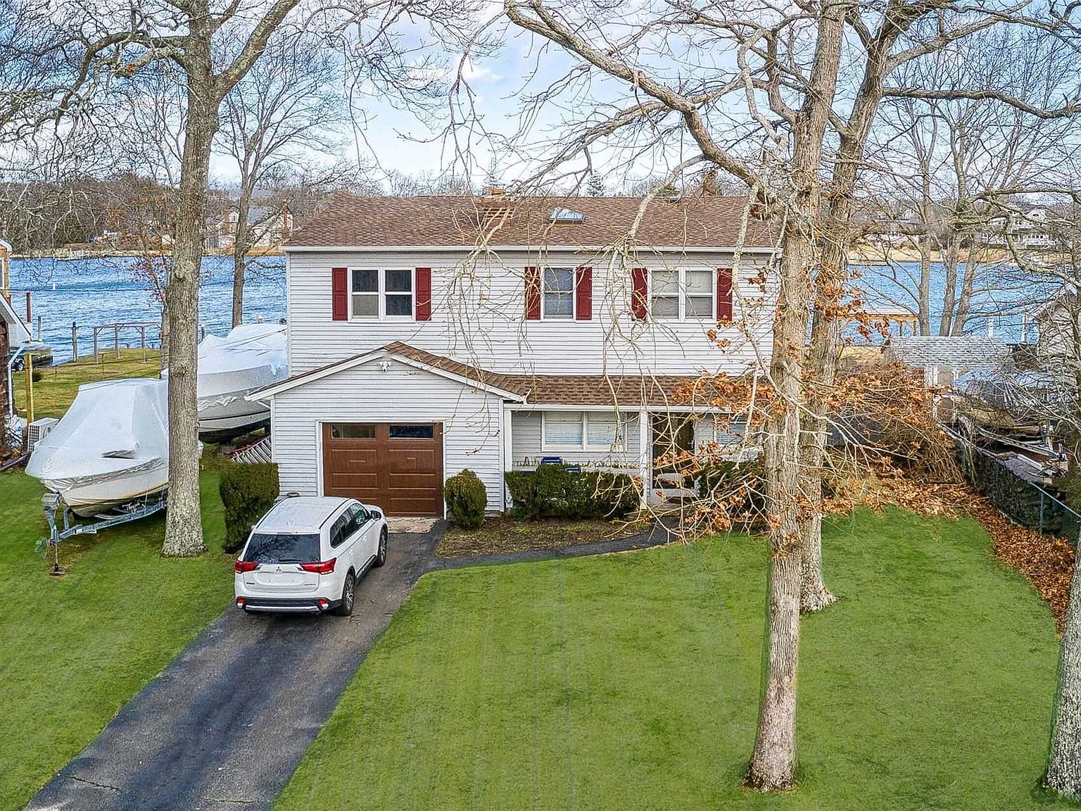169 Holiday Blvd, Center Moriches, NY 11934 Zillow