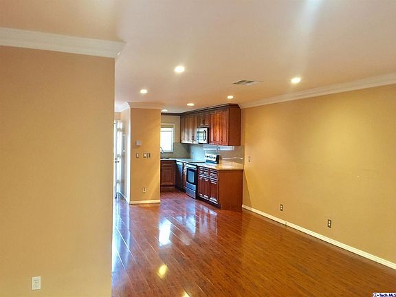 5th image of 350 Burchett St APT 219
