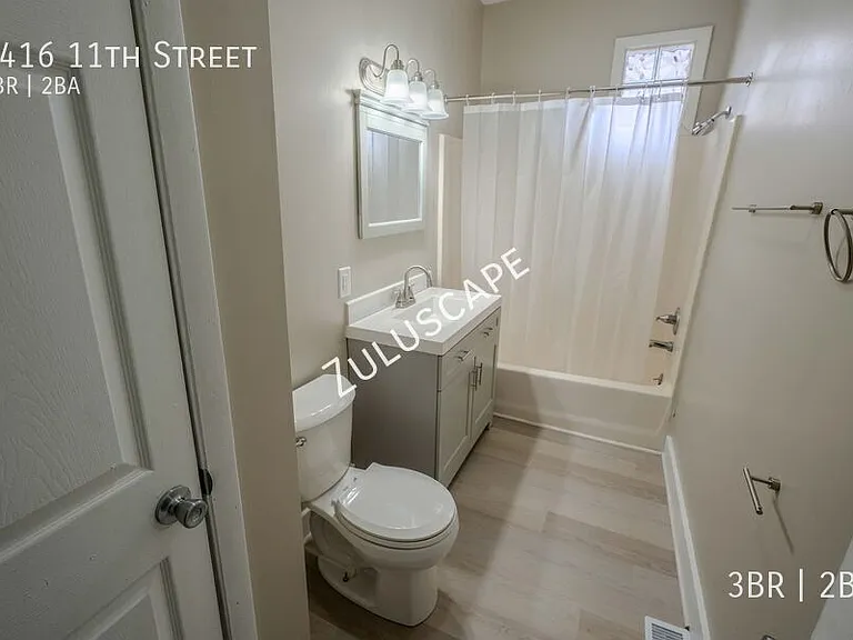 1416 W 11th St — Photo 6