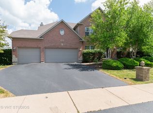 26828 Ashgate Xing, Plainfield, IL 60585