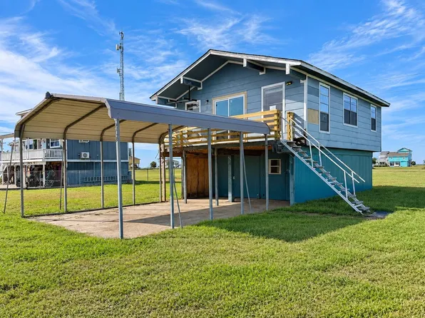 204 Teal Ln, Smith Point, TX 77514