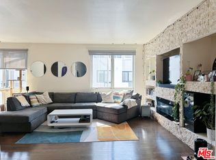 1234 Wilshire Blvd APT 521, Los Angeles, CA 90017