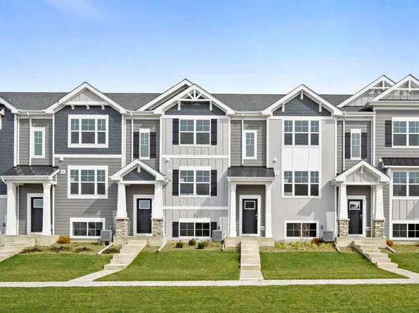 8772 Clover Lane St, Saint John, IN 46373