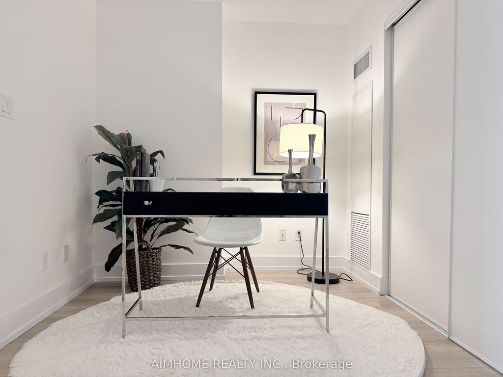 150 Fairview Mall Dr #504, Toronto, ON - View 4