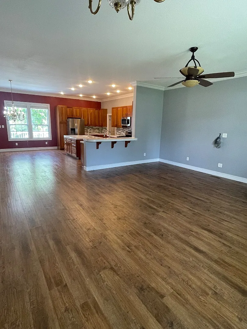 300 Hickory Rd - Top Unit — Photo 3