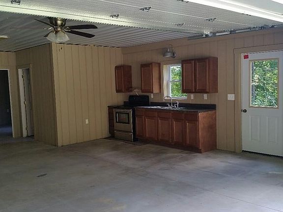 5th image of 530 Saint Joseph Dr