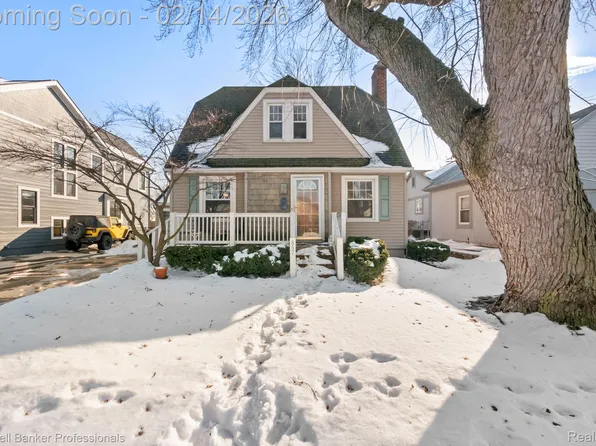 857 Palmer St, Plymouth, MI 48170