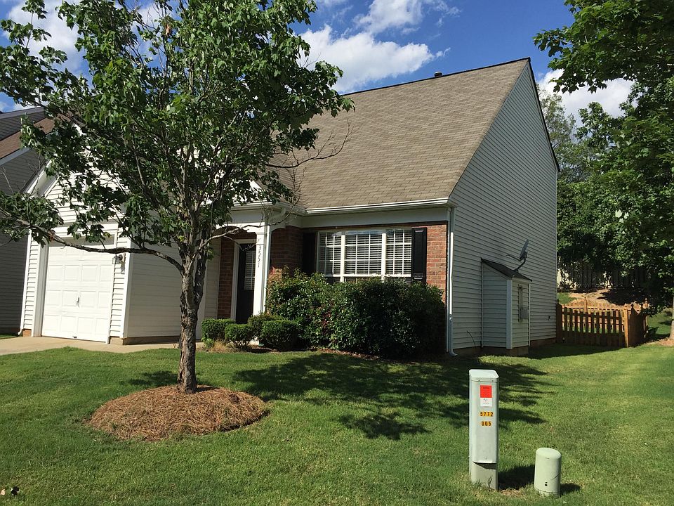 1st image of 3551 Laurenhurst Ln