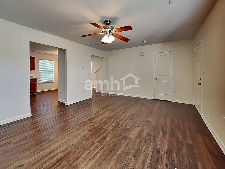 3022 Bushfield Dr — Photo 5