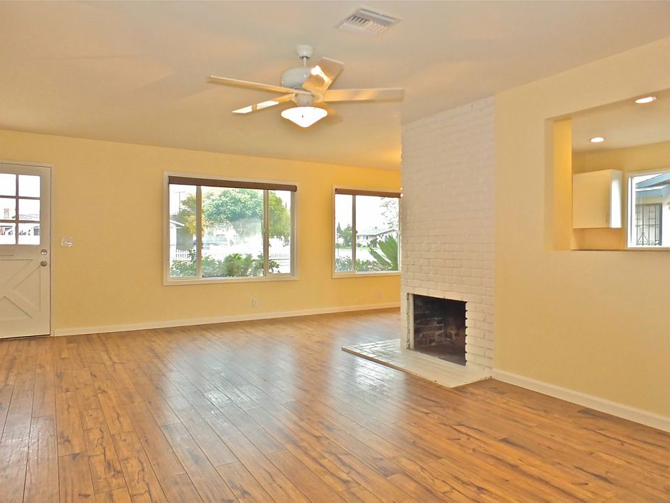 2nd image of 6622 San Diego Dr