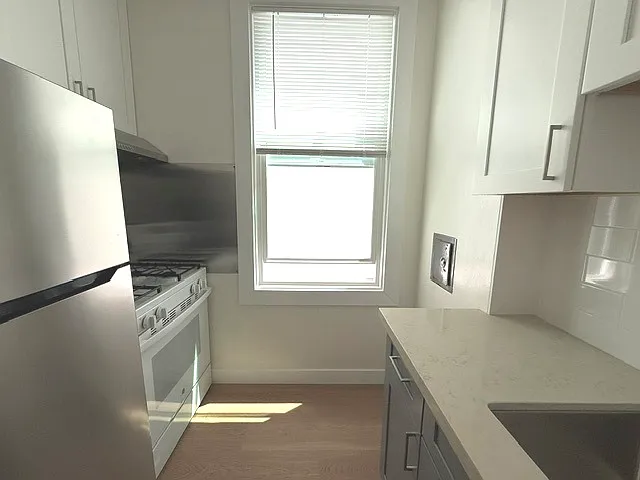 756 Commercial St #3 — Photo 5