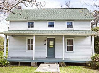 512 Sir Walter Raleigh St, Manteo, NC 27954