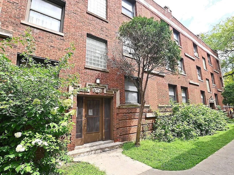4240-48 Michigan