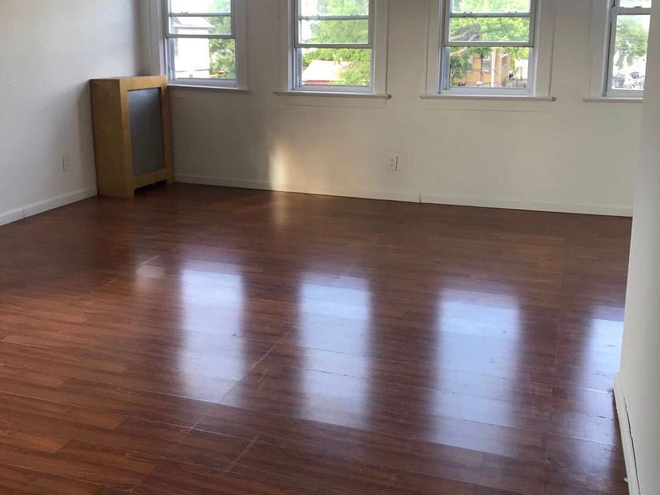 1st image of 3002 92nd St #2-3
