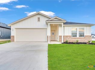 100 Lazy Lizzy Rd, Jarrell, TX 76537