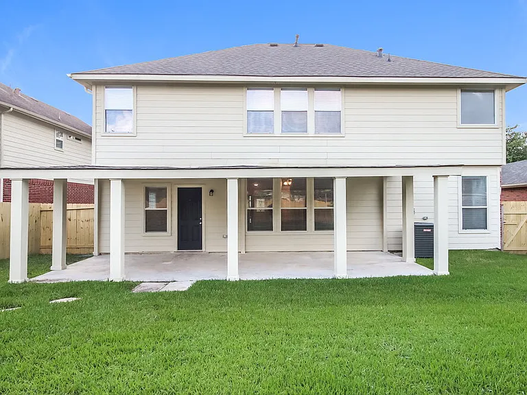 553 Small Cedar Dr — Photo 17