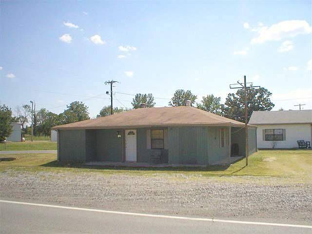 2nd image of 2959 Highway 16