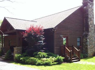 2608 The Rdgs, Hiawassee, GA 30546