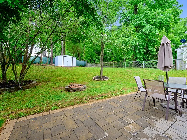 200 Highgate Cir — Photo 20