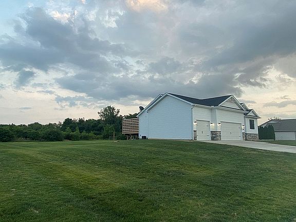 2nd image of 290 Stone Meadows Blvd