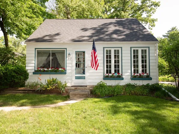 212 Oak Ln, West Lafayette, IN 47906