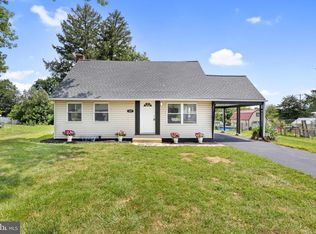 127 Sylvan Dr, York, PA 17402