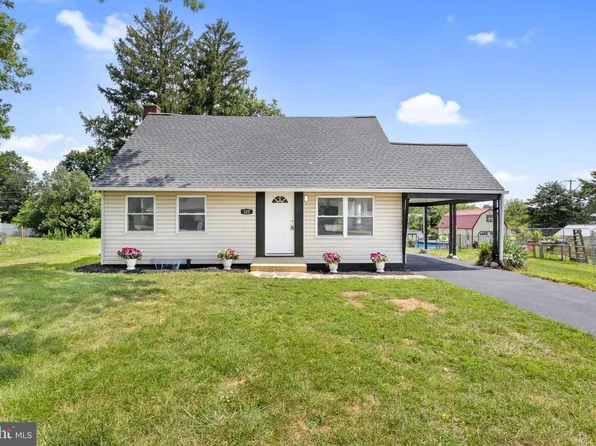 127 Sylvan Dr, York, PA 17402