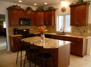 108 Place One Dr, Rochester, NY 14626