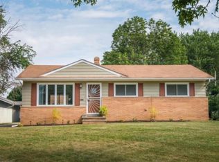 25315 Ronan Rd, Bedford Heights, OH