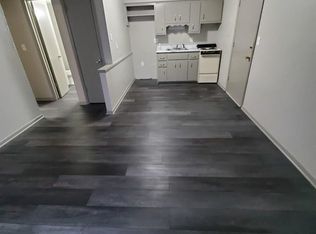 3417 E 26th St APT 10, Des Moines, IA 50317