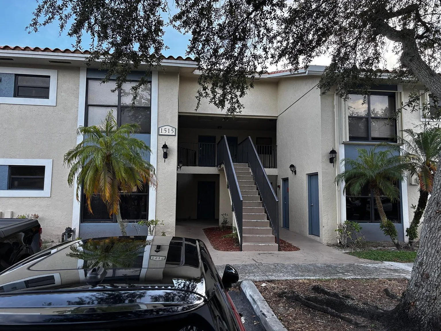 2 bed, 2.0 bath, 904 sqft, $1,900 — Photo 1