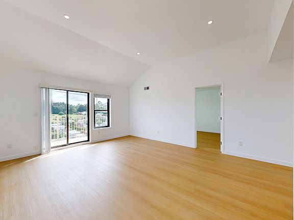 3rd image of 2035 Castro St APT 32