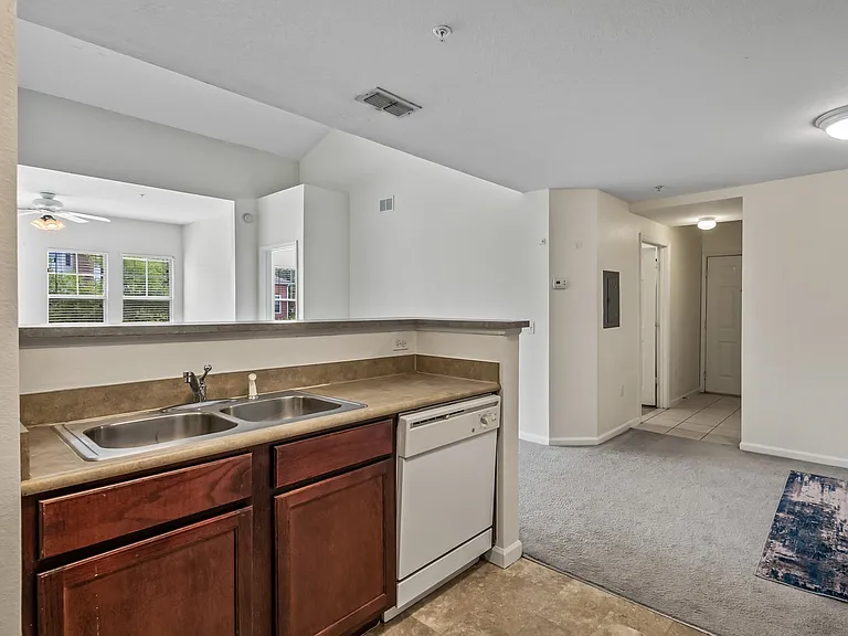2801 Chancellorsville Dr #1333 — Photo 24